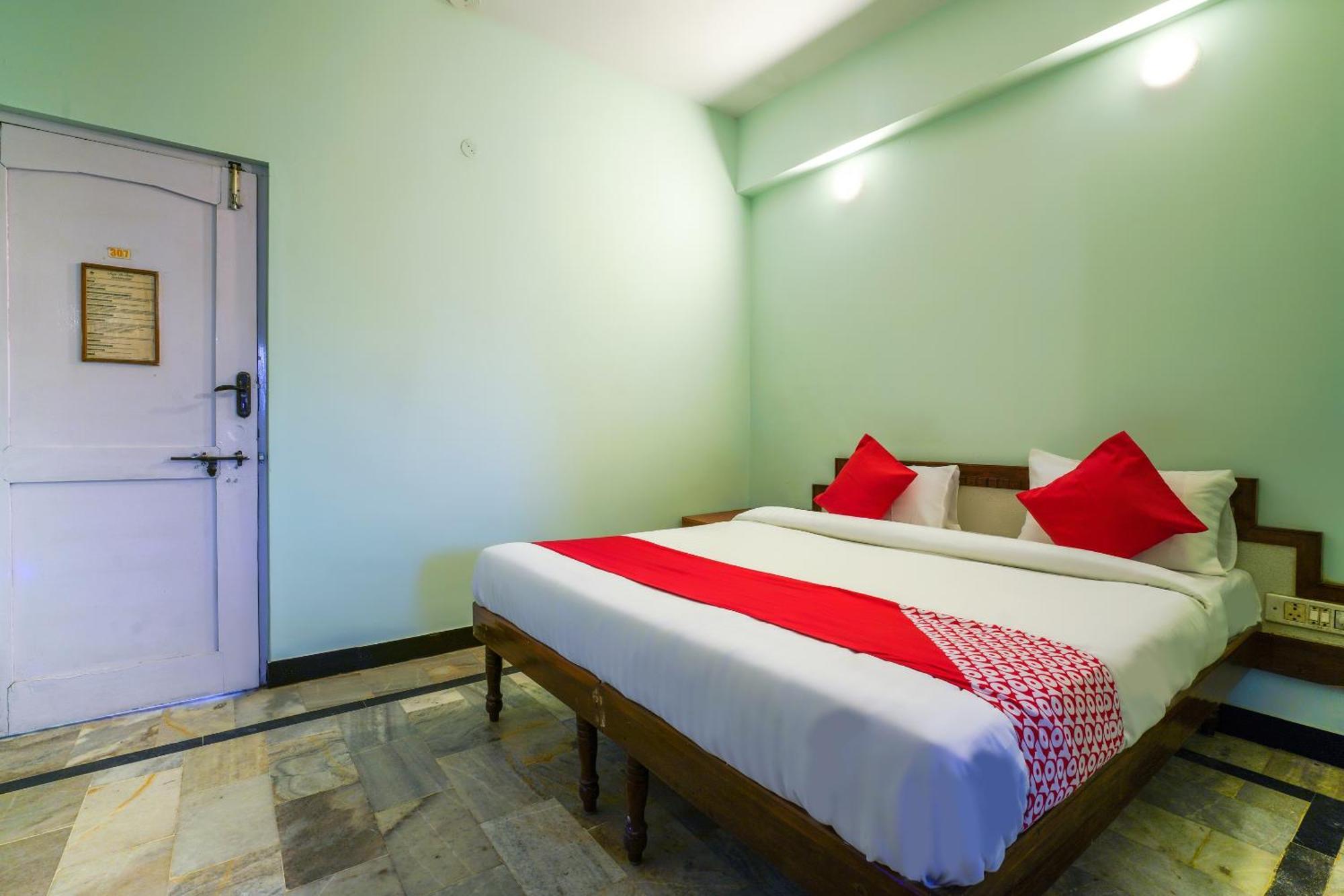 Hotel O Raja Residency Near Snow World Secundurabad Exterior photo