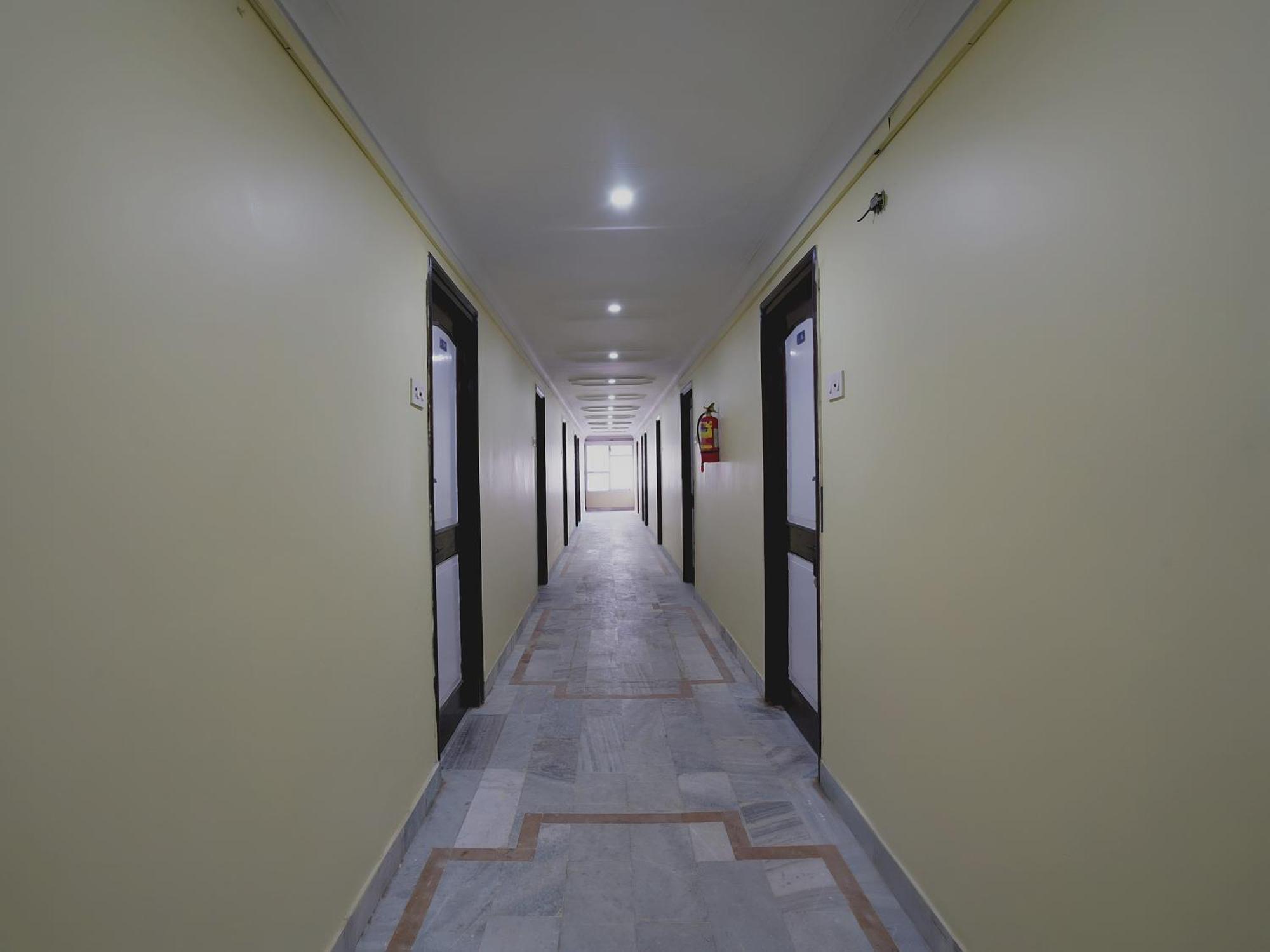 Hotel O Raja Residency Near Snow World Secundurabad Exterior photo