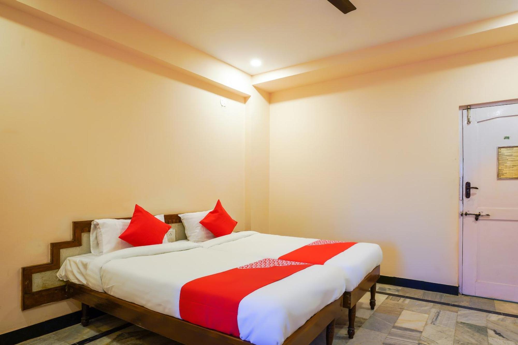 Hotel O Raja Residency Near Snow World Secundurabad Exterior photo