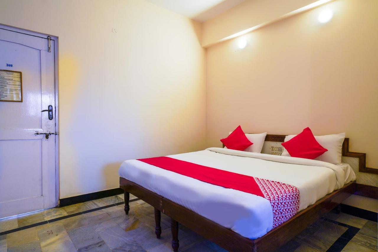 Hotel O Raja Residency Near Snow World Secundurabad Exterior photo